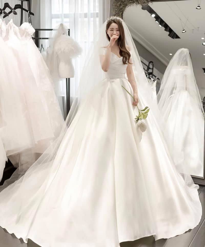 Top 7 mẫu váy cưới Hàn Quốc khiến cô dâu mê mẩn  Ely Wedding